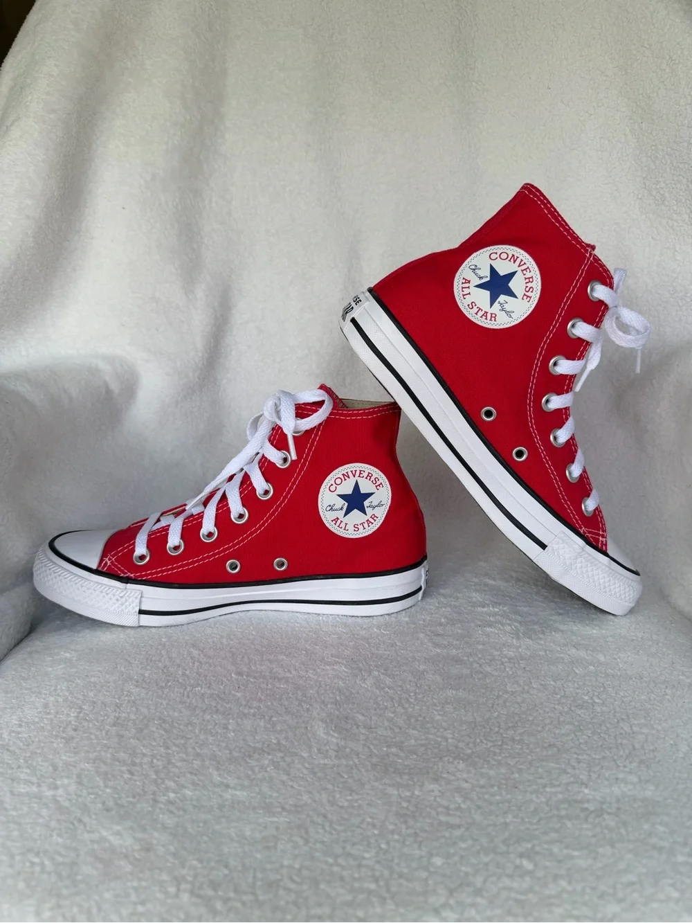 Converse Chuck Taylor All Star Hi Tops Size Men 4.5 Women 6.5 Red Sneaker Shoe